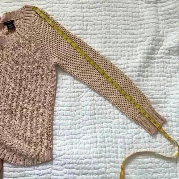 Calvin Klein Pink Sweater Like New - Picture 8 of 9